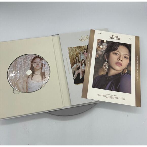 Twice Feel Special White Cover 8th Mini Album CD Lyric Booklet Photo Book - Picture 5 of 8